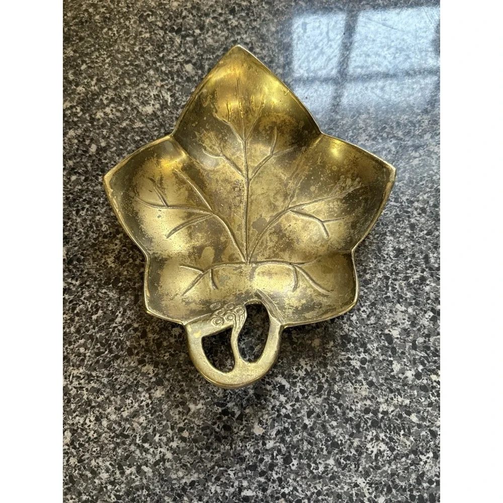 Vintage MCM Solid Brass Grape Leaf Dish TABLETOP‎ Bowl Trinket Tray Decor